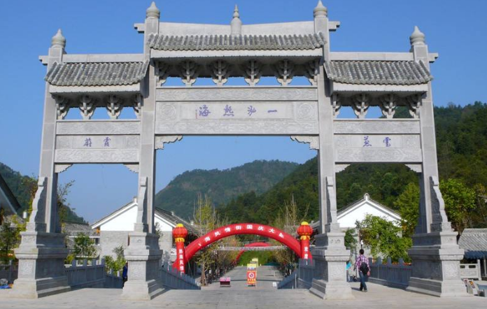石雕牌坊：有哪些種類，設(shè)計(jì)時(shí)要考慮哪些因素？